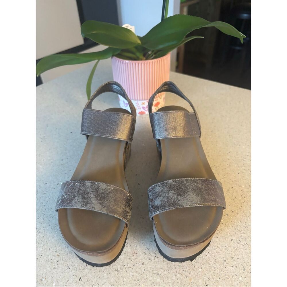 Women’s crown vintage wedge shoes